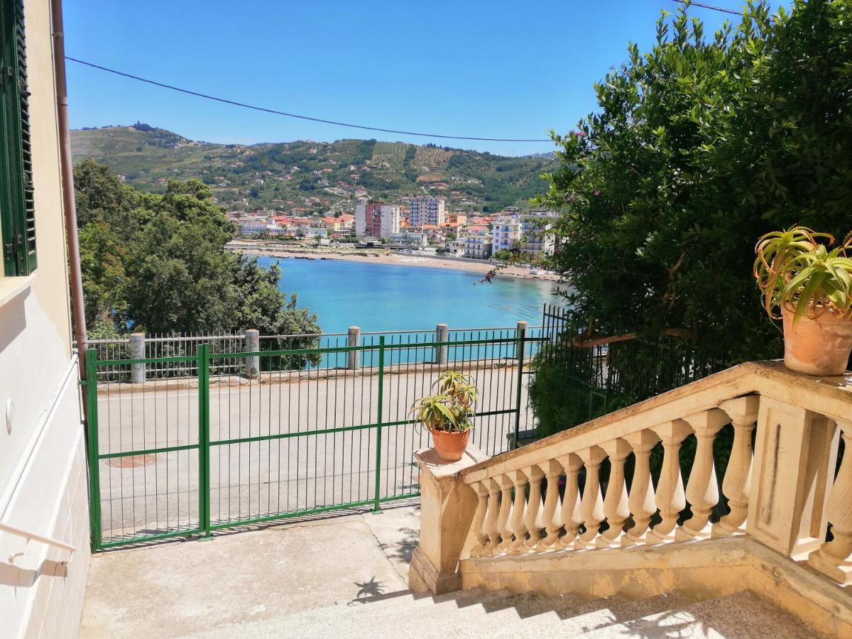 Panoramic Apartments In Villa In Center "The Beach And The Cliff" 1 Agropoli Buitenkant foto