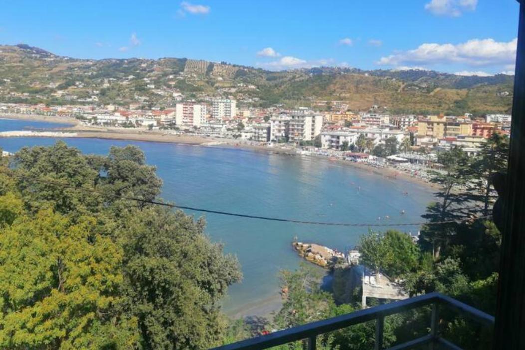 Panoramic Apartments In Villa In Center "The Beach And The Cliff" 1 Agropoli Buitenkant foto