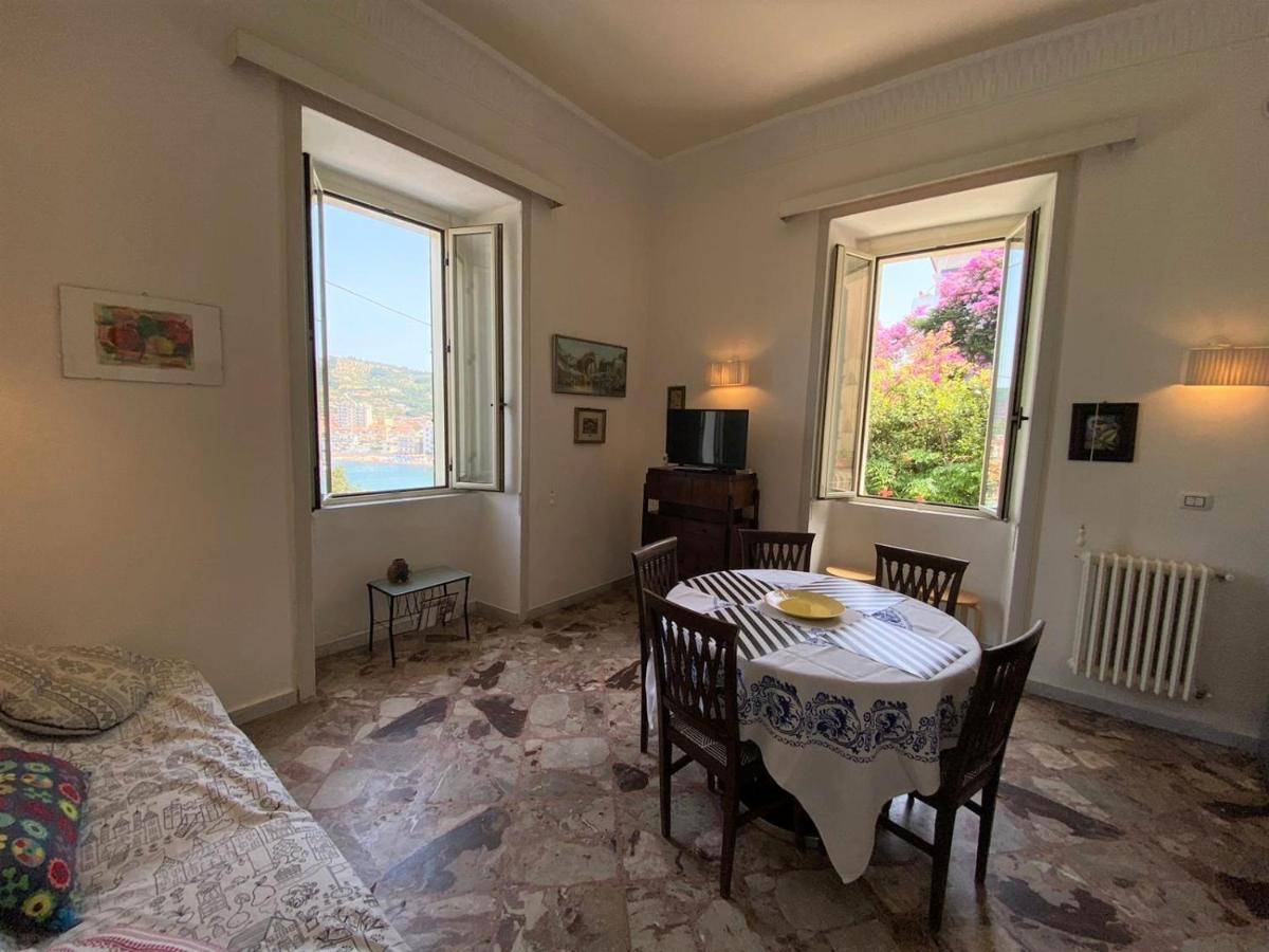 Panoramic Apartments In Villa In Center "The Beach And The Cliff" 1 Agropoli Buitenkant foto